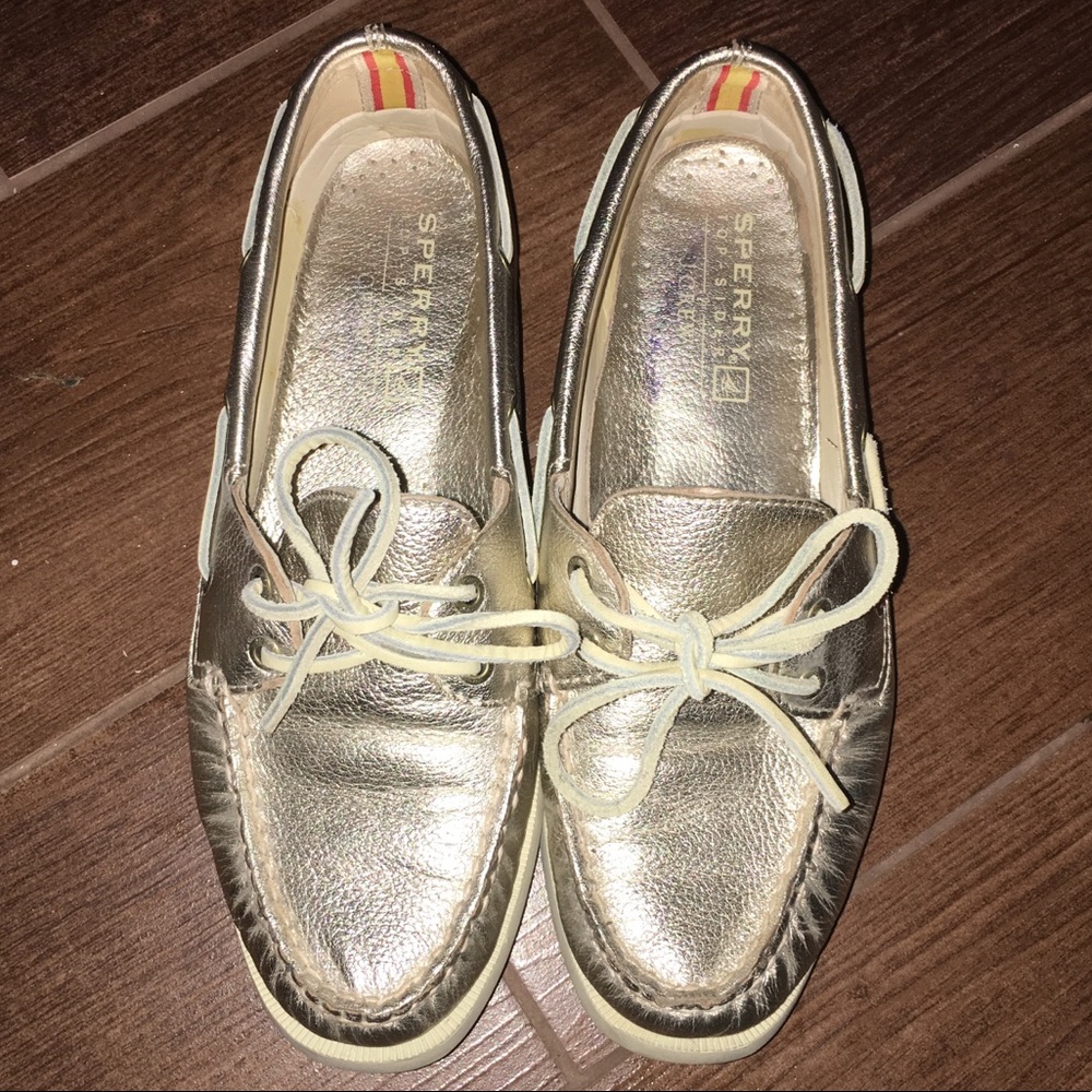 Sperry boat shoes
